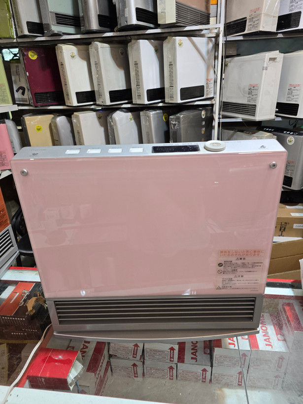 بخاری گازی برقی ژاپنی4700وات صفحه شیشه ای مارک اوساکا